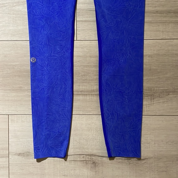 Lululemon Fast and Free High Rise Tight 25"  Ice Wash Cerulean Blue size 2 - Picture 5 of 7